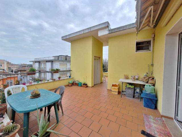 Attico in vendita a Rimini, Reggio Emilia