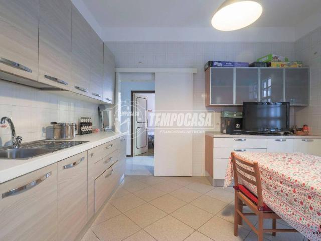 Villa Indipendente in vendita a Rimini, Reggio Emilia