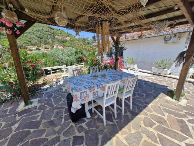 Villa Indipendente in vendita a Rio, Toscana