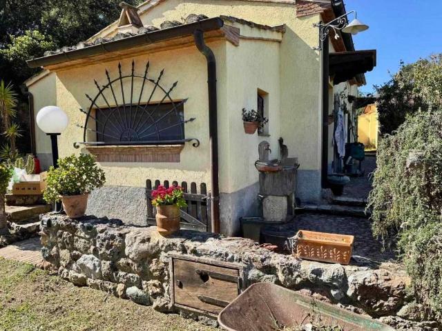 Villa Indipendente in vendita a Rio, Toscana
