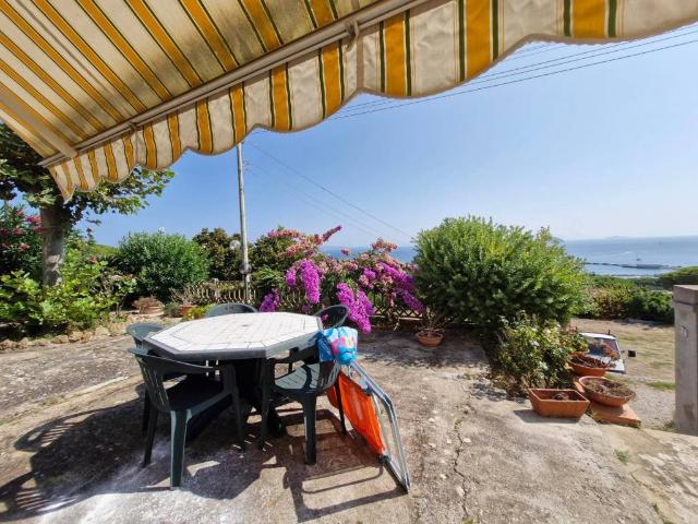 Villa Indipendente in vendita a Rio, Toscana