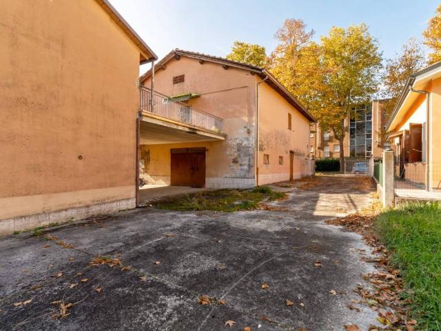 Villa Indipendente in vendita a Pianura Reggiana, Re