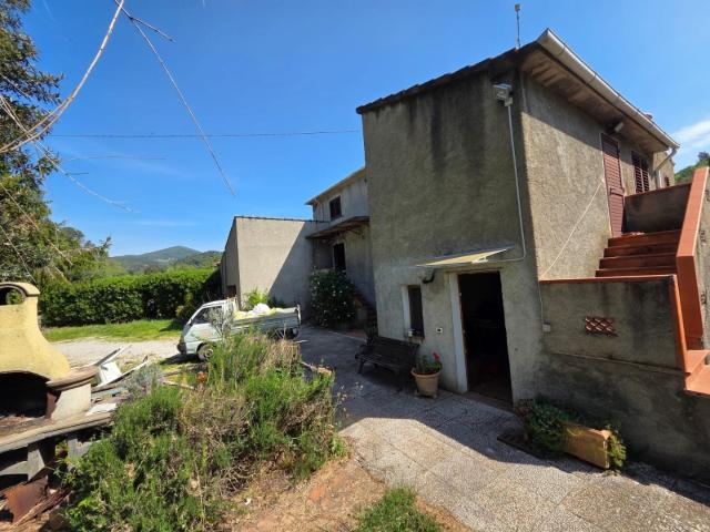 Villa Indipendente in vendita a Fornelli, Riparbella