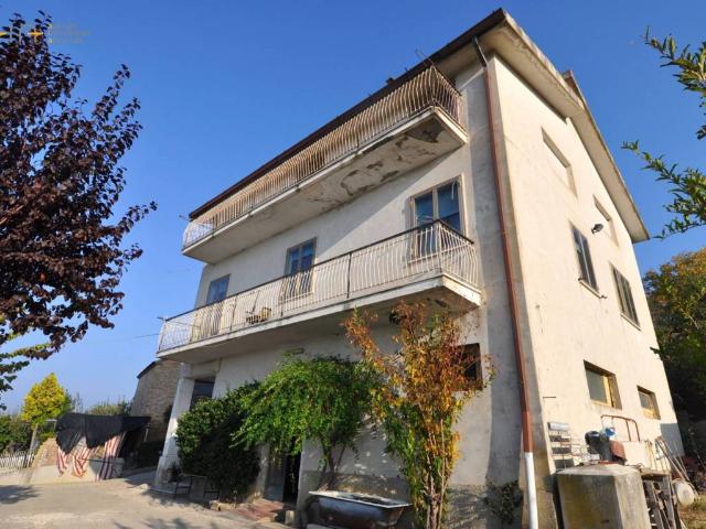 Villa Indipendente in vendita a Marche, Ascoli Piceno