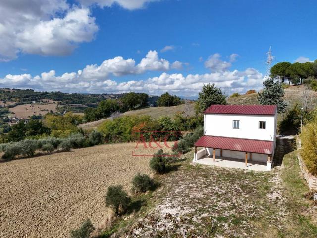 Villa Indipendente in vendita a Marche, Macerata