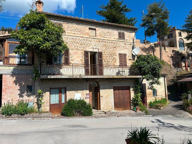 Villa Indipendente in vendita a Marche, Macerata