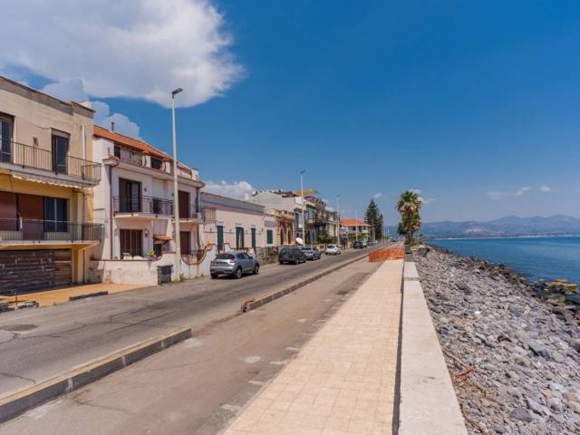 Villa Indipendente in vendita a Torre Archirafi, Riposto