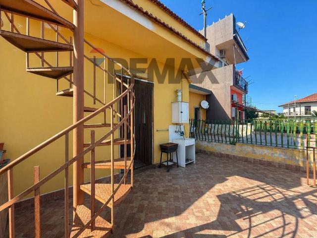 Villa Indipendente in vendita a Carruba, Riposto