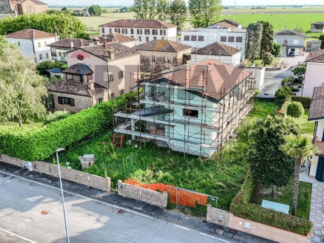 Villa Indipendente in vendita a Unione Terre e Fiumi, Ruina