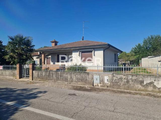 Villa Indipendente in vendita a Berra, Riva del Po