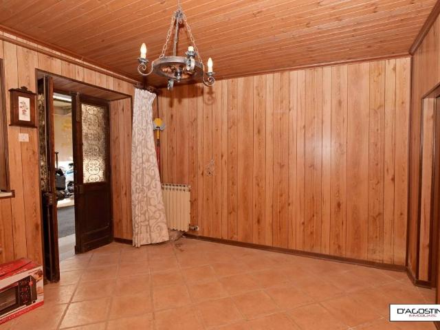 Villa Indipendente in vendita a Vesignano, Piemonte