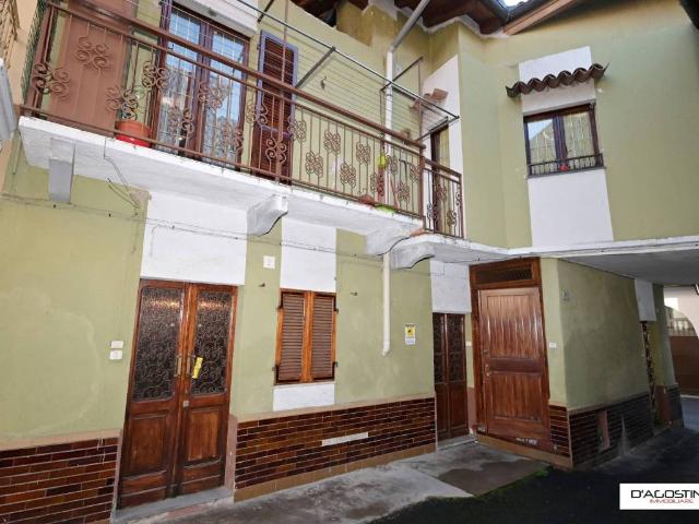 Villa Indipendente in vendita a Vesignano, Piemonte