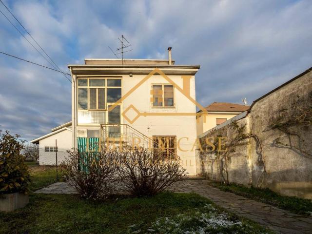 Villa Indipendente in vendita a Piemonte, Vercelli