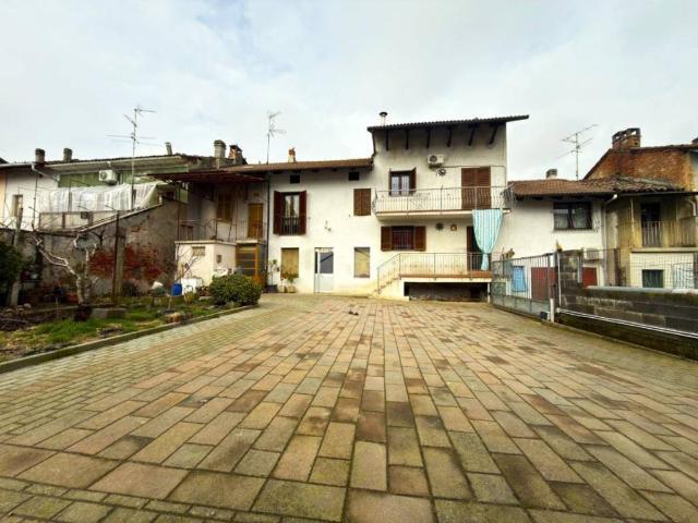 Villa Indipendente in vendita a Piemonte, Vercelli