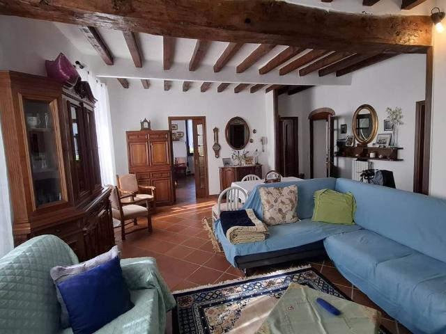 Villa Indipendente in vendita a Fabbiano, Rivergaro