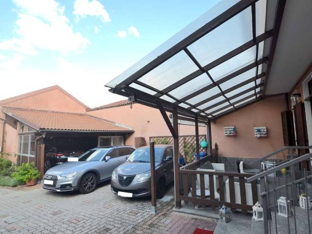 Villa Indipendente in vendita a Borgo Uriola, Piemonte
