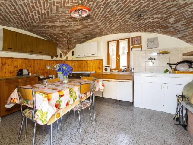 Villa Indipendente in vendita a Piemonte, Cuneo