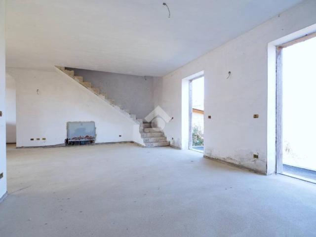 Villa Indipendente in vendita a Piemonte, Vercelli