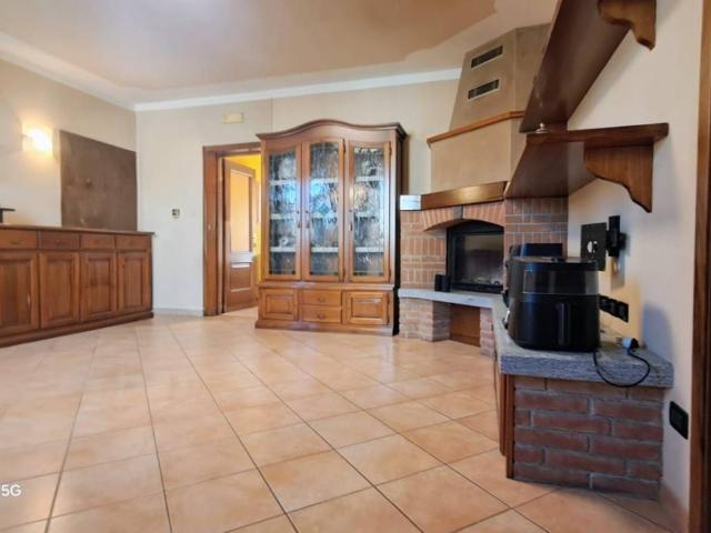 Villa Indipendente in vendita a Robecco D'oglio, Lombardia