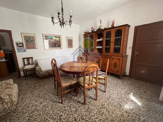 Villa Indipendente in vendita a Robecco D'oglio, Lombardia