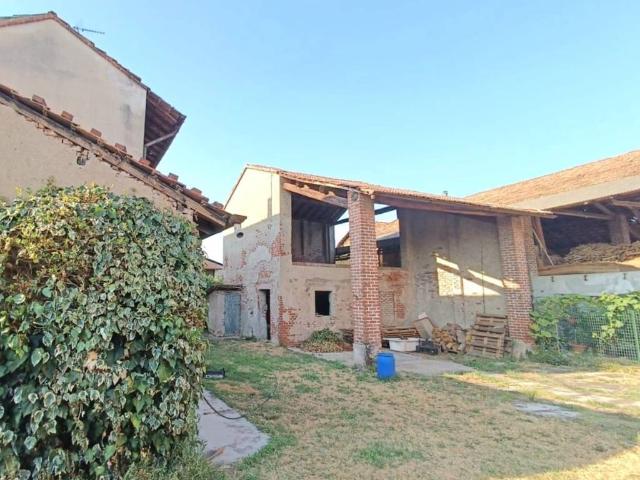 Villa Indipendente in vendita a Robecco Sul Naviglio, Lombardia