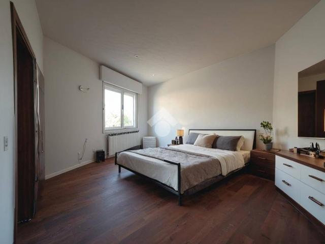 Villa Indipendente in vendita a Robecco Sul Naviglio, Lombardia