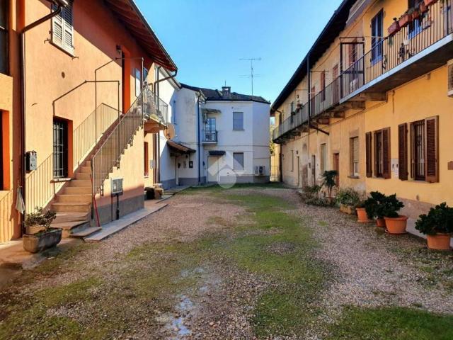 Appartamento in vendita a Robecco Sul Naviglio, Lombardia