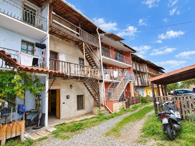 Villa Indipendente in vendita a Montiglio, Rocca Canavese