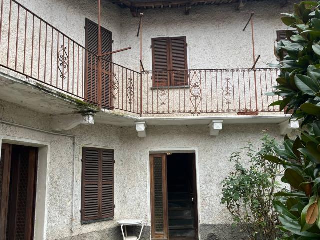 Villa Indipendente in vendita a Castello, Piemonte