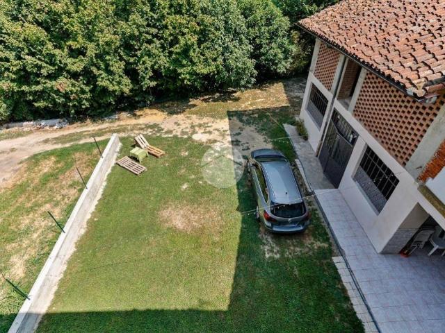Villa Indipendente in vendita a Castello, Rocca d'Arazzo