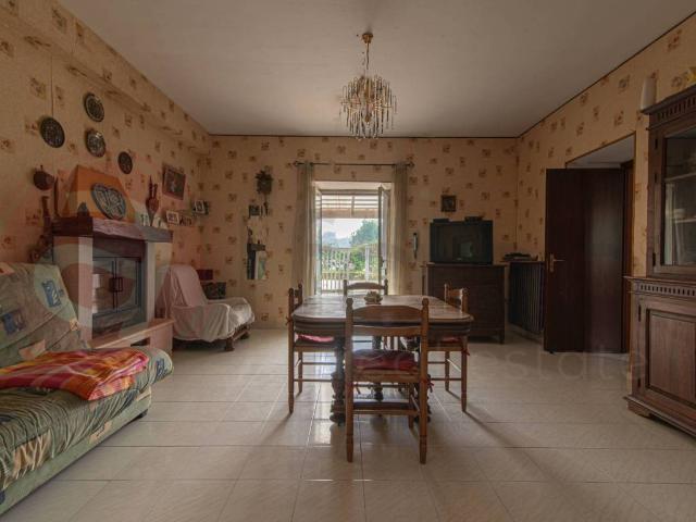 Villa Indipendente in vendita a Rocca D'evandro, Campania