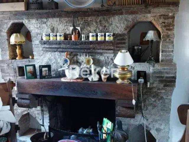 Villa Indipendente in vendita a Rocca di Botte, L'Aquila