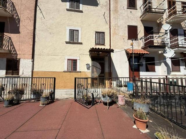 Villa Indipendente in vendita a Rocca di Cambio, L'Aquila