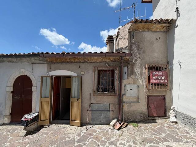 Villa Indipendente in vendita a Rocca Di Mezzo, Abruzzo