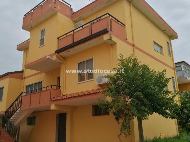 Villa Indipendente in vendita a Calabria, Crotone