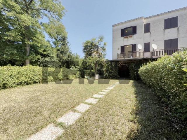 Villa Indipendente in vendita a Rocca San Giovanni, Abruzzo
