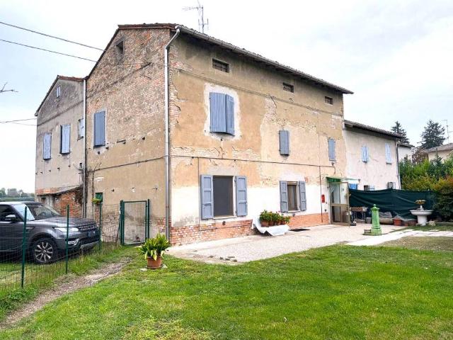 Villa Indipendente in vendita a Roccabianca, Reggio Emilia