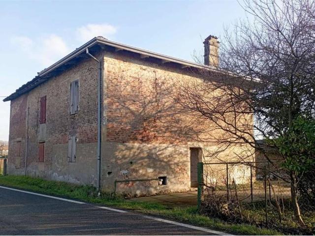 Villa Indipendente in vendita a Roccabianca, Reggio Emilia