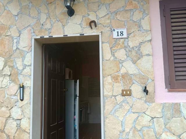 Villa Indipendente in vendita a Roccagorga, Lazio