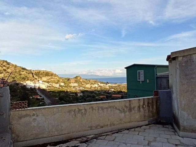 Villa Indipendente in vendita a Roccalumera, Sicilia
