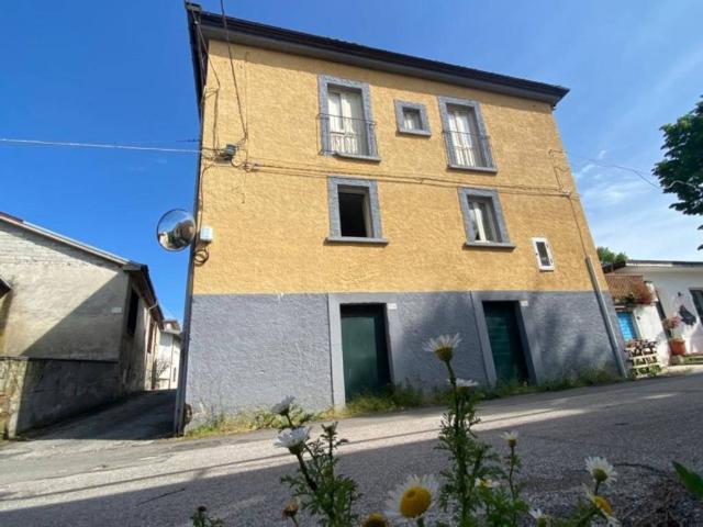Villa Indipendente in vendita a Roccamorice, Abruzzo