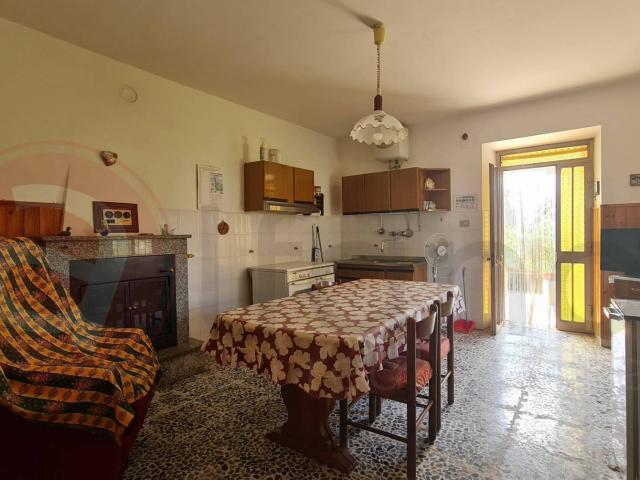Villa Indipendente in vendita a Castrocielo, Lazio