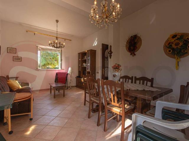 Villa Indipendente in vendita a Roccasecca, Lazio