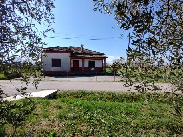 Villa Indipendente in vendita a Roccasecca, Lazio