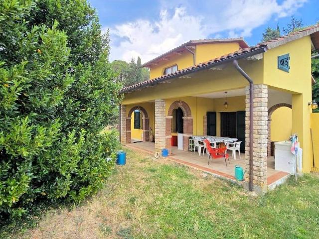 Villa Indipendente in vendita a Roccastrada, Toscana
