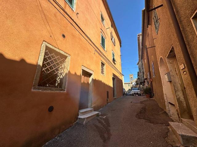 Villa Indipendente in vendita a Sassofortino, Roccastrada
