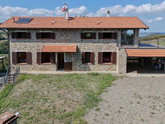 Villa Indipendente in vendita a Piemonte, Asti