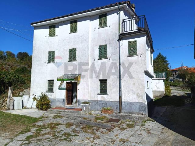 Villa Indipendente in vendita a Roccavignale, Fracce
