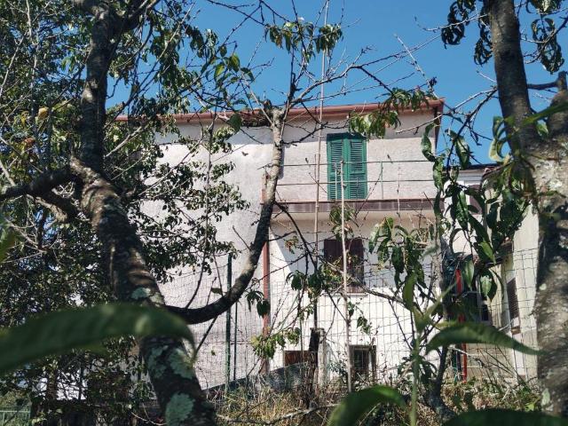 Villa Indipendente in vendita a Stadomelli, Rocchetta di Vara