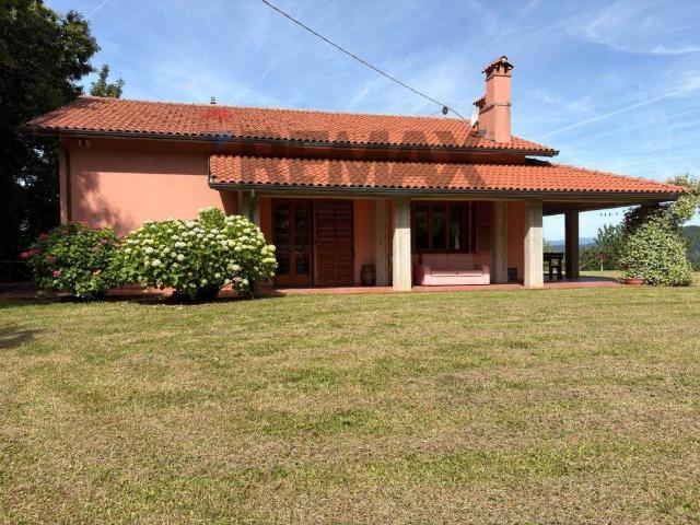 Villa Indipendente in vendita a Rocchetta Di Vara, Liguria